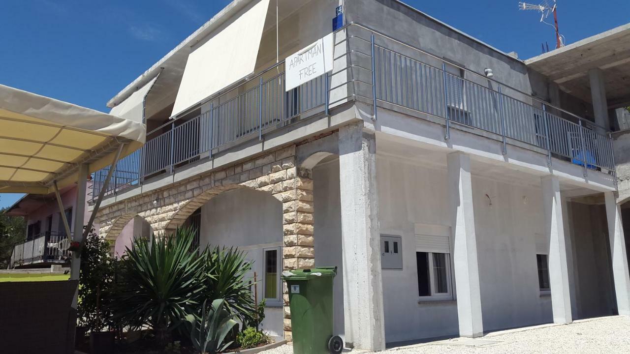 Apartmani Lamani بيبينيا المظهر الخارجي الصورة
