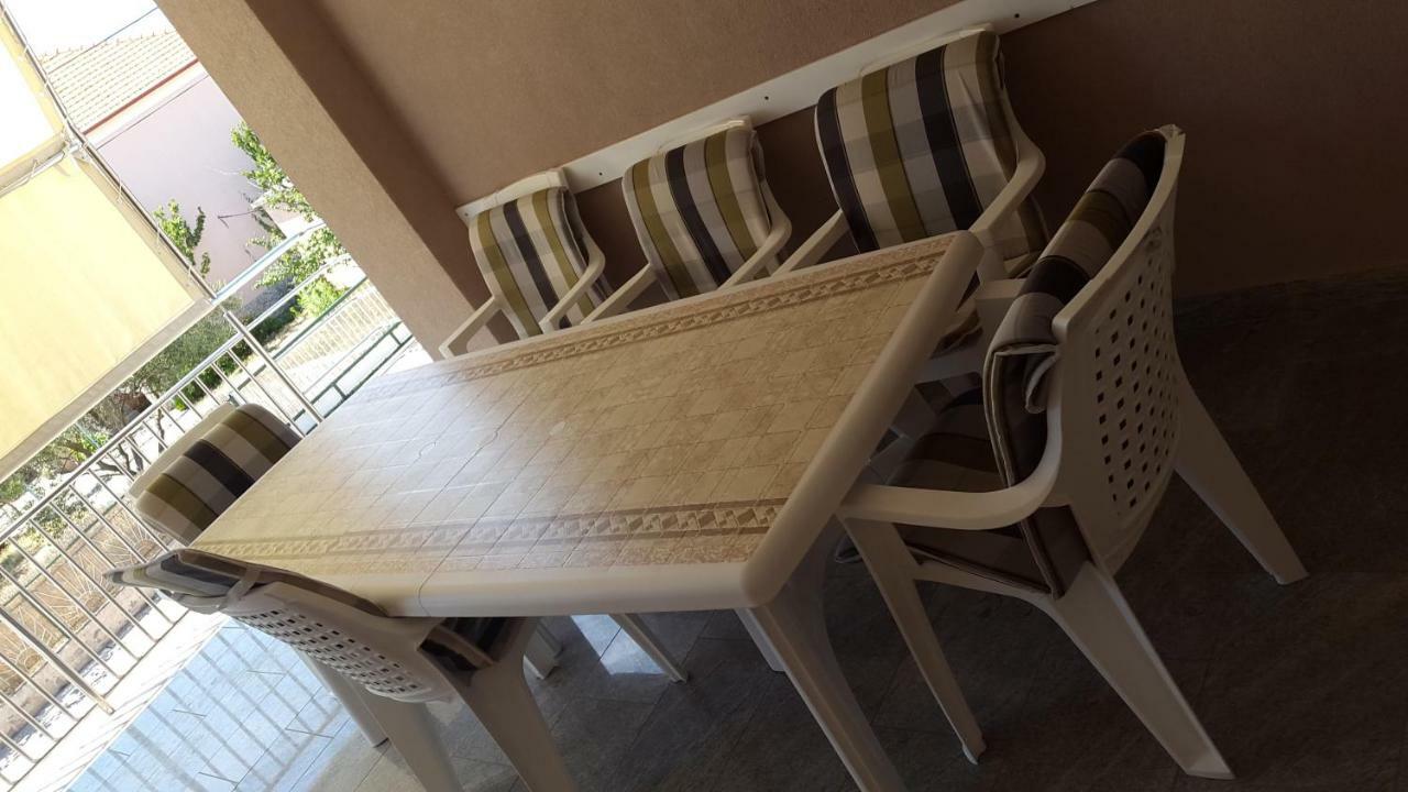 Apartmani Lamani بيبينيا المظهر الخارجي الصورة